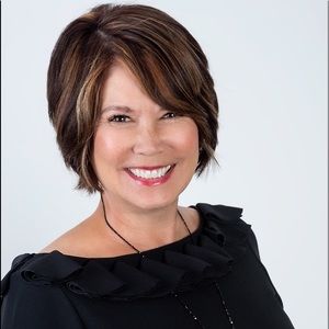 Meet your Posher, Elizabetelizabeth